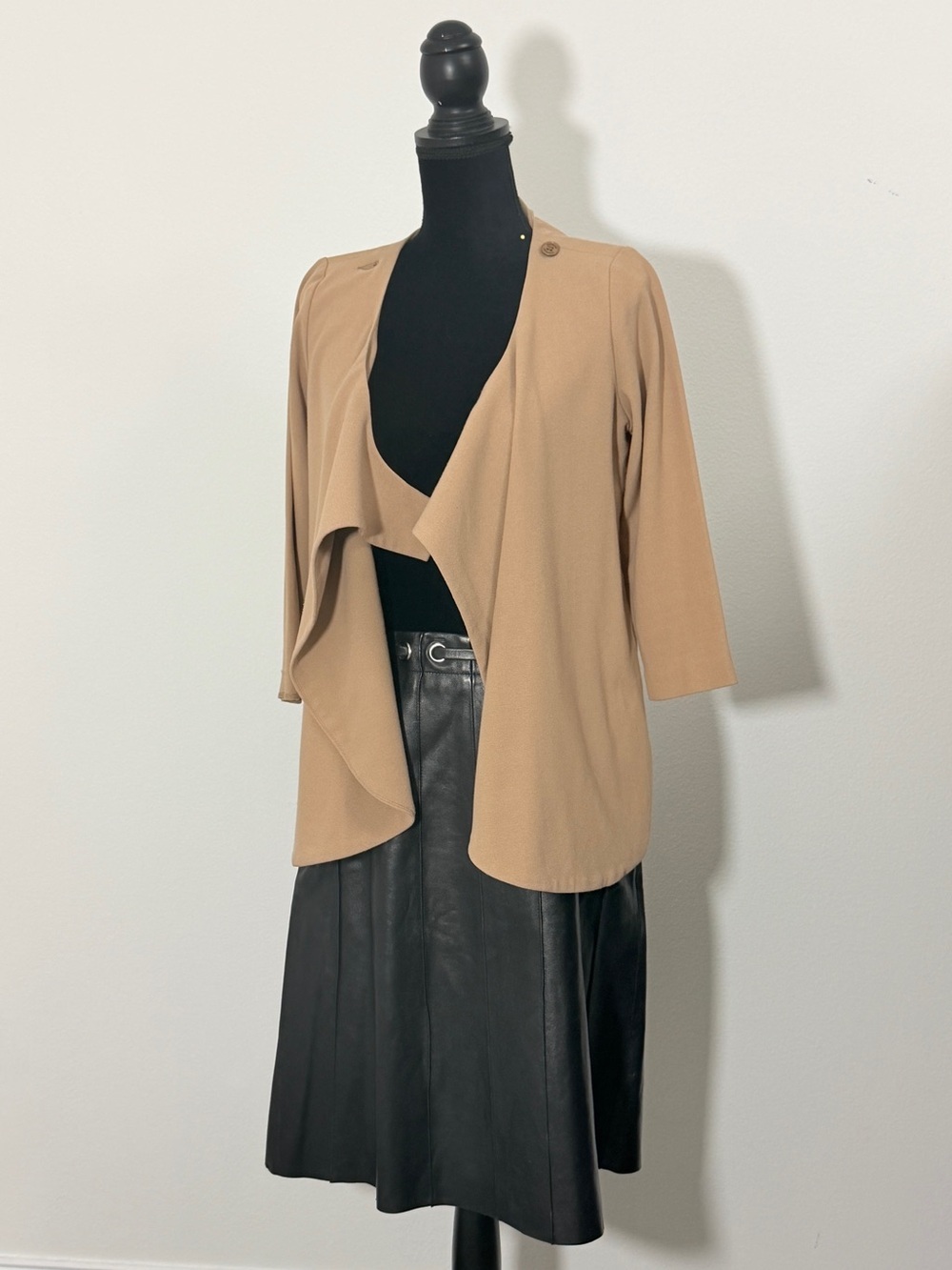 Rodebjer Women's Camel Open-Front Long Jacket - Picture 6 of 10